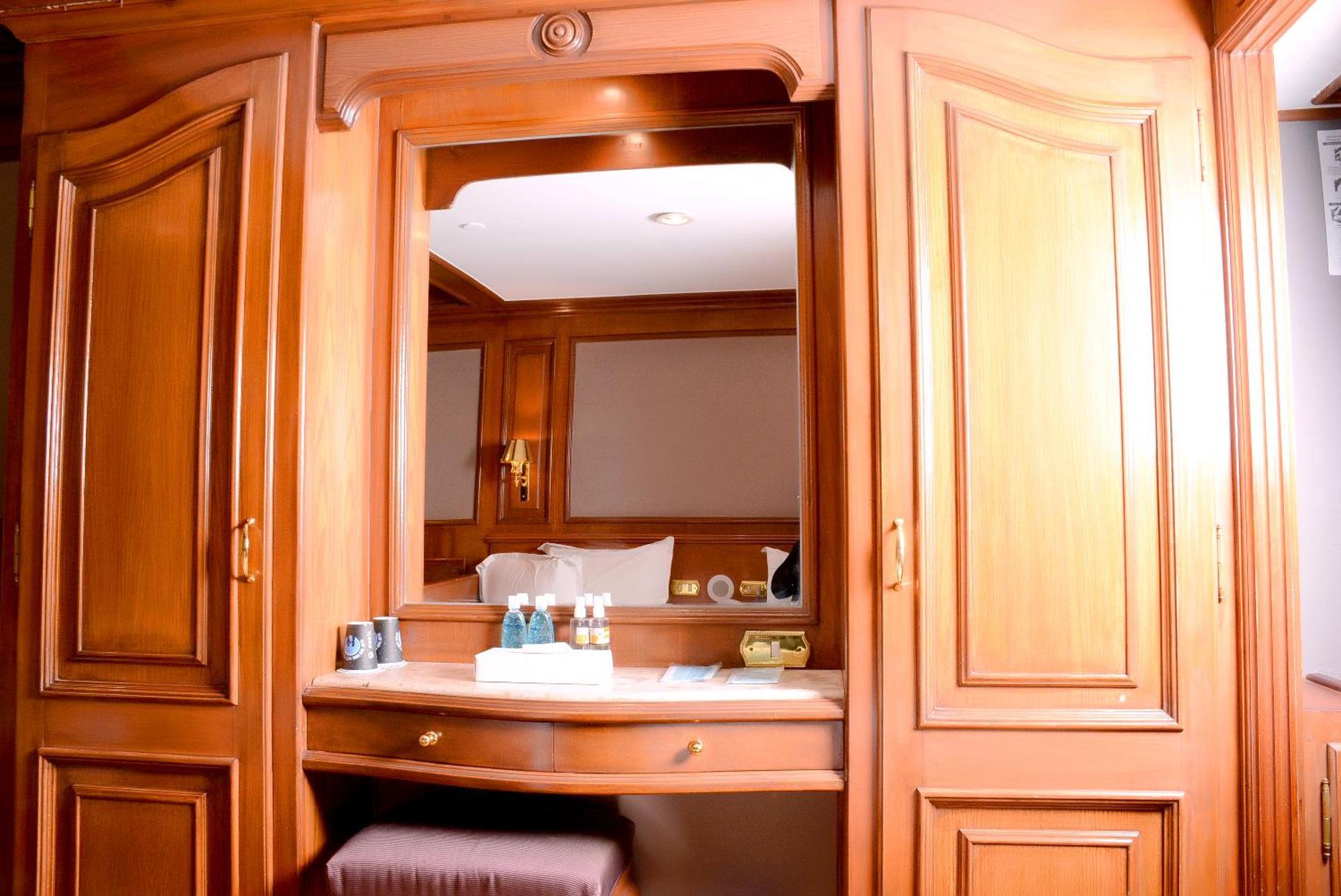 Hotel Nile Cruise Luxor Aswan 3,4 And 7 Nights Esterno foto